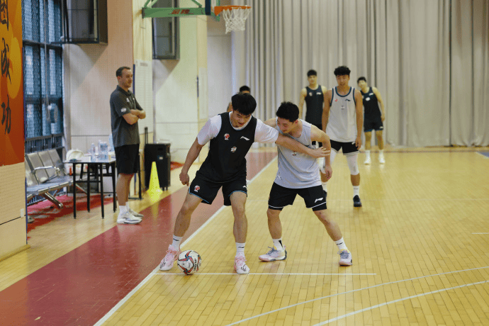 广州男篮取, 广州男篮分, amp